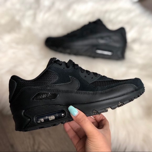 nike air max 90 triple black leather